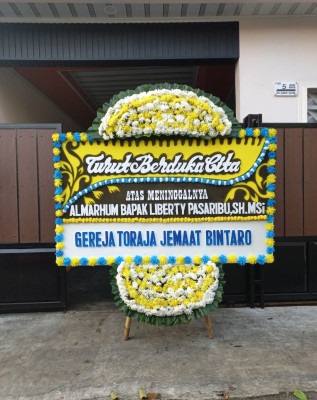 Papan Bunga Duka di Denpasar Utara